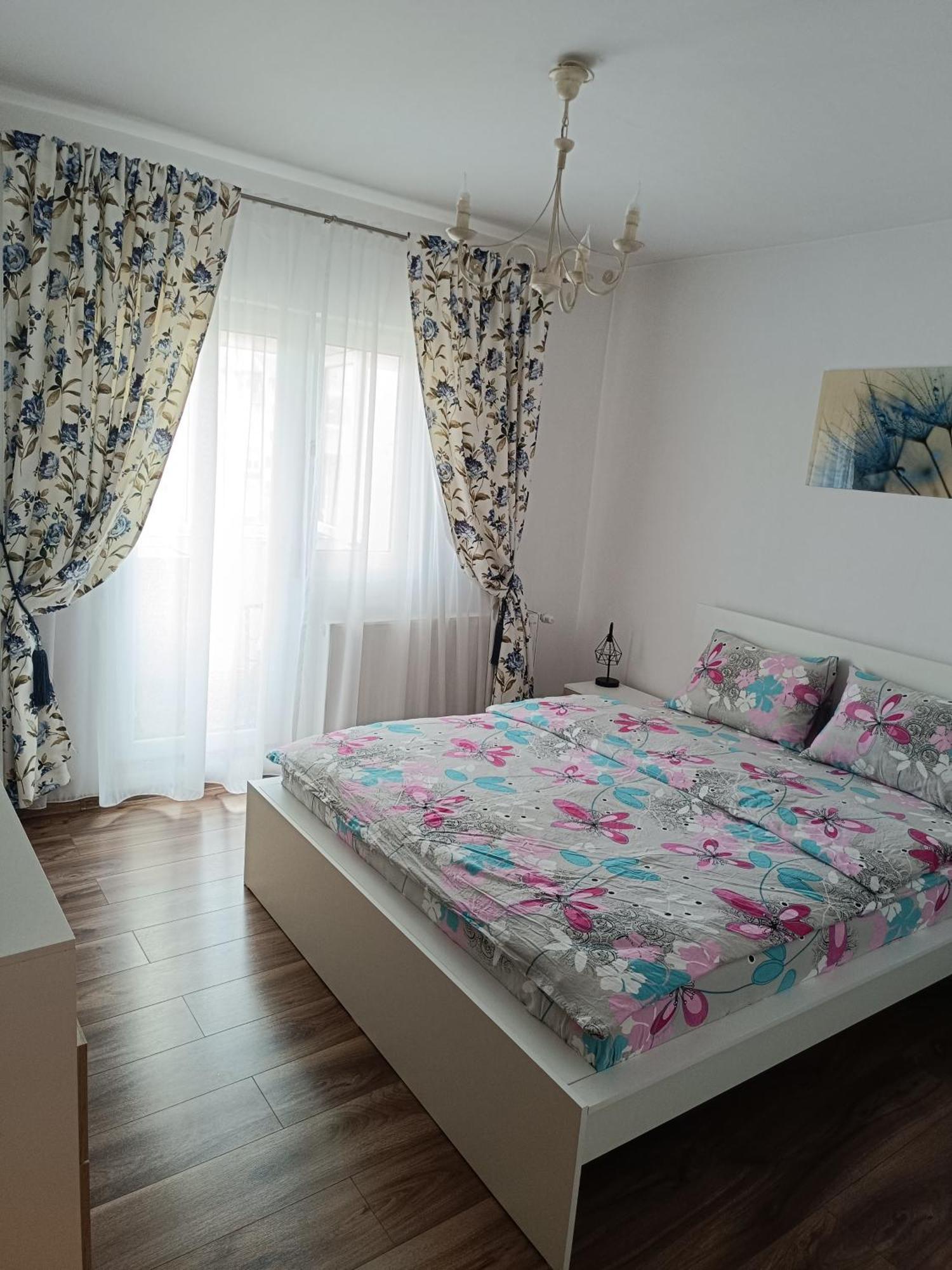 Apartament Atena Petroşani Eksteriør bilde